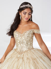 House of Wu Style 56463 - Champagne/Gold