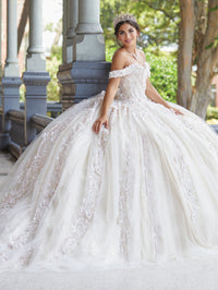 House of Wu Style 26049 - White/Champagne