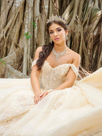 House of Wu Style 56493 - Almond/Silver