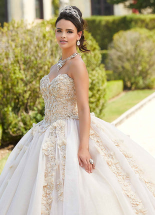89301 Morilee Vizcaya by Madeline Gardner