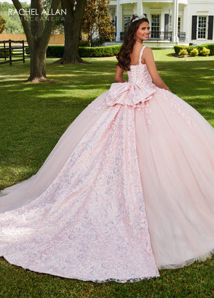 RQ1113 Carmina by Rachel Allan