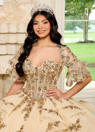 RQ1138 Carmina by Rachel Allan