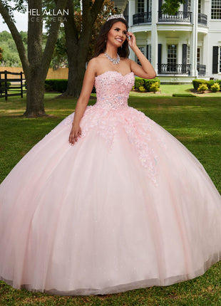 RQ1113 Carmina by Rachel Allan