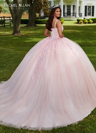 RQ1113 Carmina by Rachel Allan