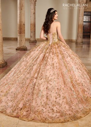 RQ2176 La Reina by Rachel Allan