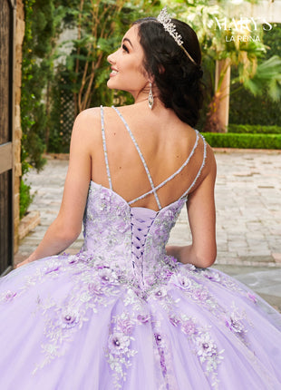 MQ2124 La Reina by Rachel Allan