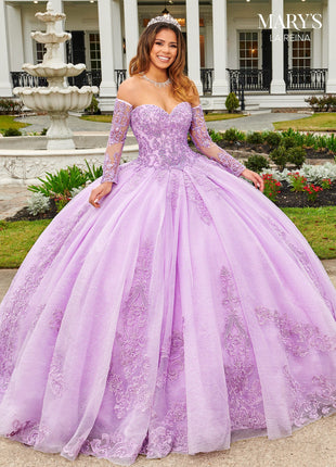 MQ2156 La Reina by Rachel Allan