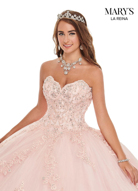 MQ2104 La Reina by Rachel Allan