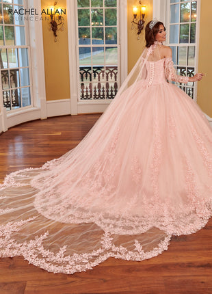 RQ2167  La Reina by Rachel Allan