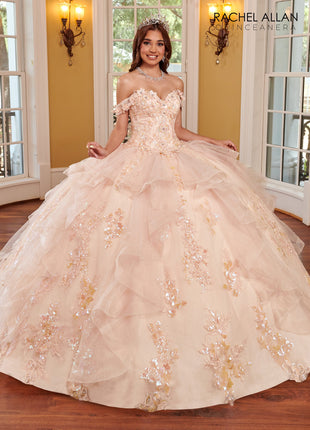 RQ2165 La Reina by Rachel Allan