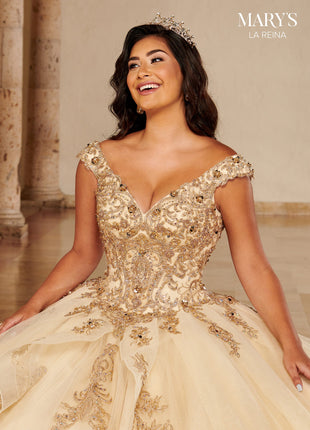 MQ2140 La Reina by Rachel Allan