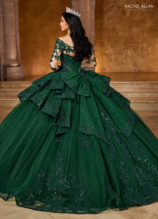 RQ2192 La Reina by Rachel Allan