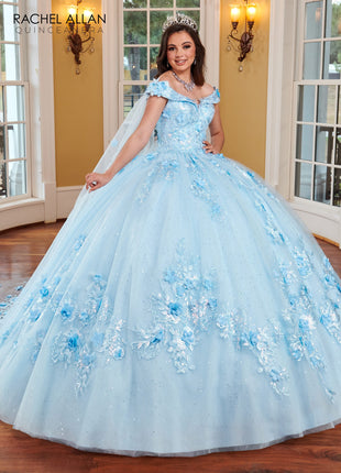 RQ2160 La Reina by Rachel Allan