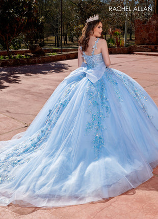 RQ2172 La Reina by Rachel Allan