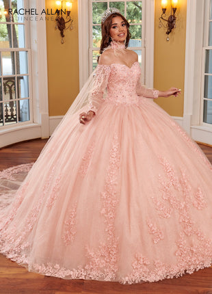RQ2167  La Reina by Rachel Allan