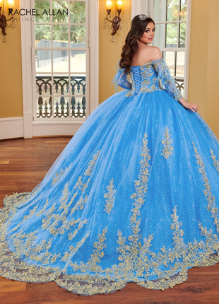 RQ2167  La Reina by Rachel Allan