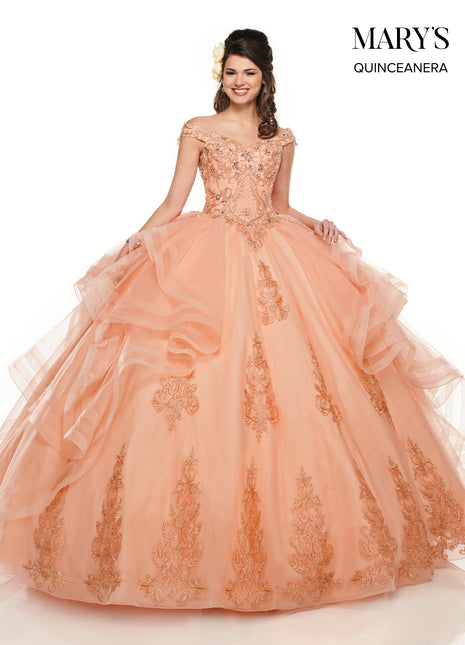 MQ2083 La Reina by Rachel Allan