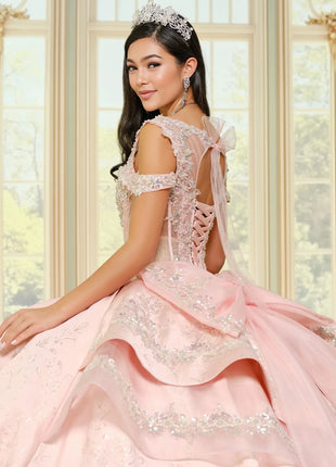 Regal brocade quinceañera dress w/ lace appliqué
