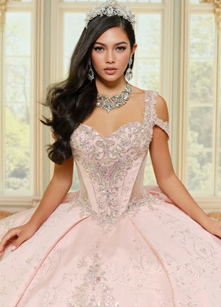 Regal brocade quinceañera dress w/ lace appliqué
